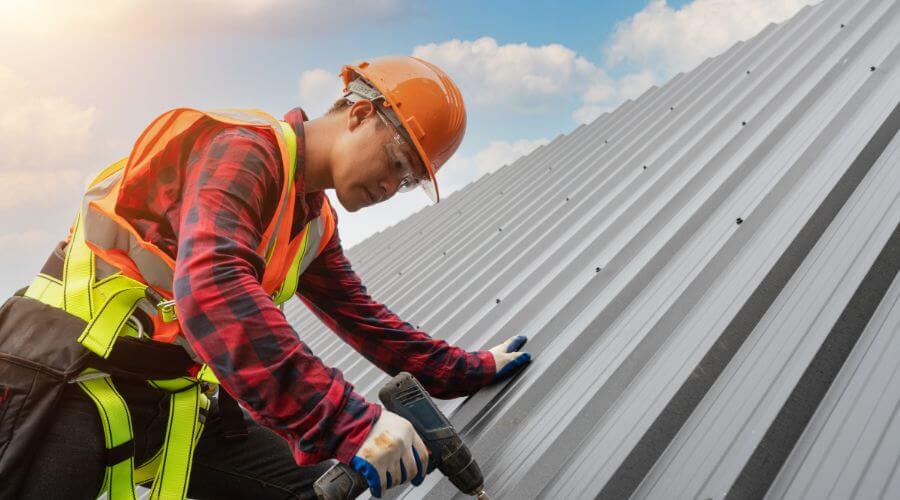 Professional Emergency Roof Repairs services in Moffett, OK